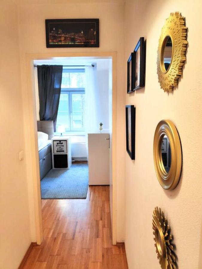 Nd Exquisites Wundervolles Ruhiges Terrassenapartment Mit Garage Vienna Luaran gambar