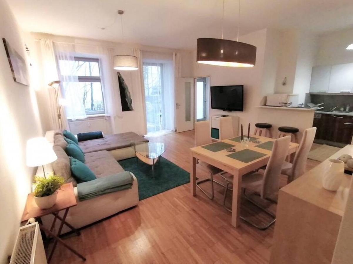 Nd Exquisites Wundervolles Ruhiges Terrassenapartment Mit Garage Vienna Luaran gambar
