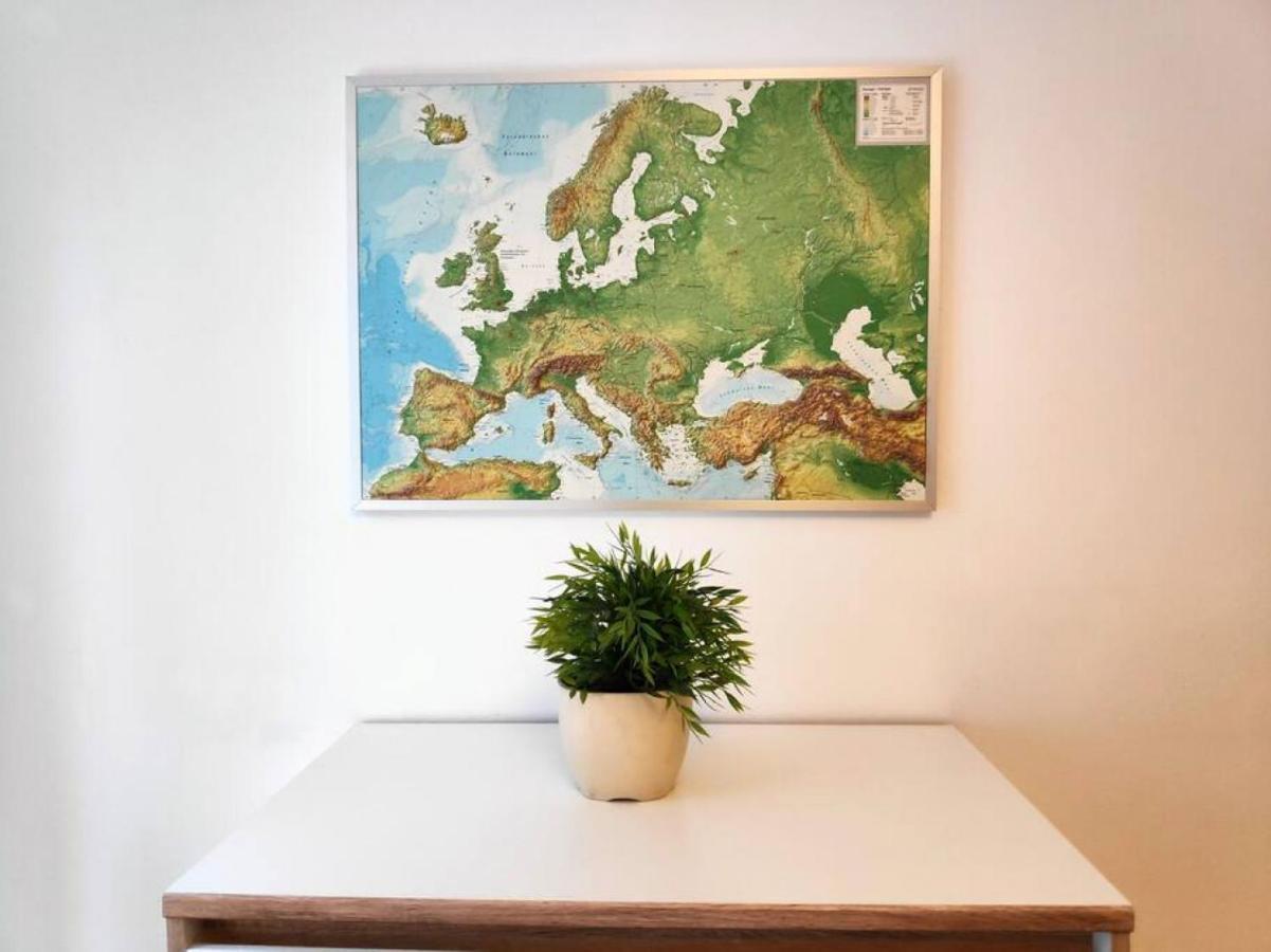 Nd Exquisites Wundervolles Ruhiges Terrassenapartment Mit Garage Vienna Luaran gambar