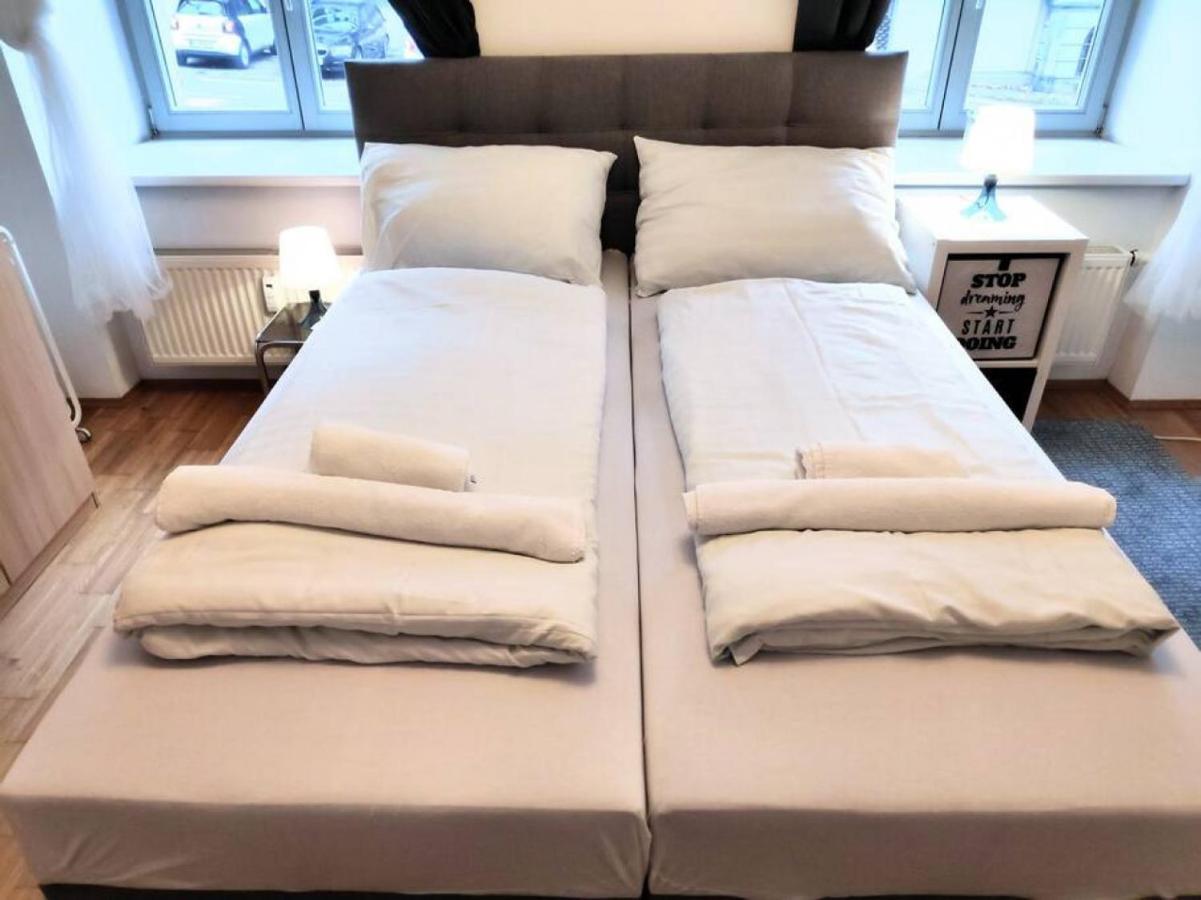 Nd Exquisites Wundervolles Ruhiges Terrassenapartment Mit Garage Vienna Luaran gambar