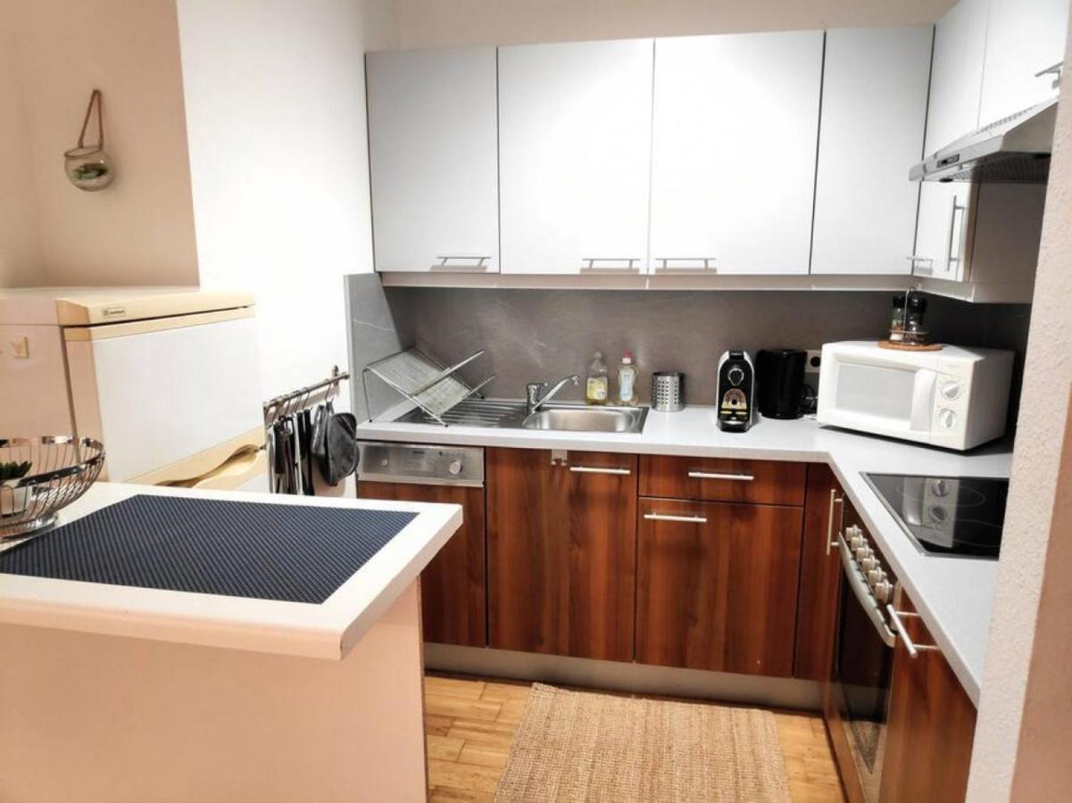 Nd Exquisites Wundervolles Ruhiges Terrassenapartment Mit Garage Vienna Luaran gambar