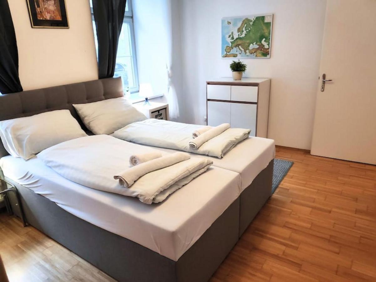 Nd Exquisites Wundervolles Ruhiges Terrassenapartment Mit Garage Vienna Luaran gambar