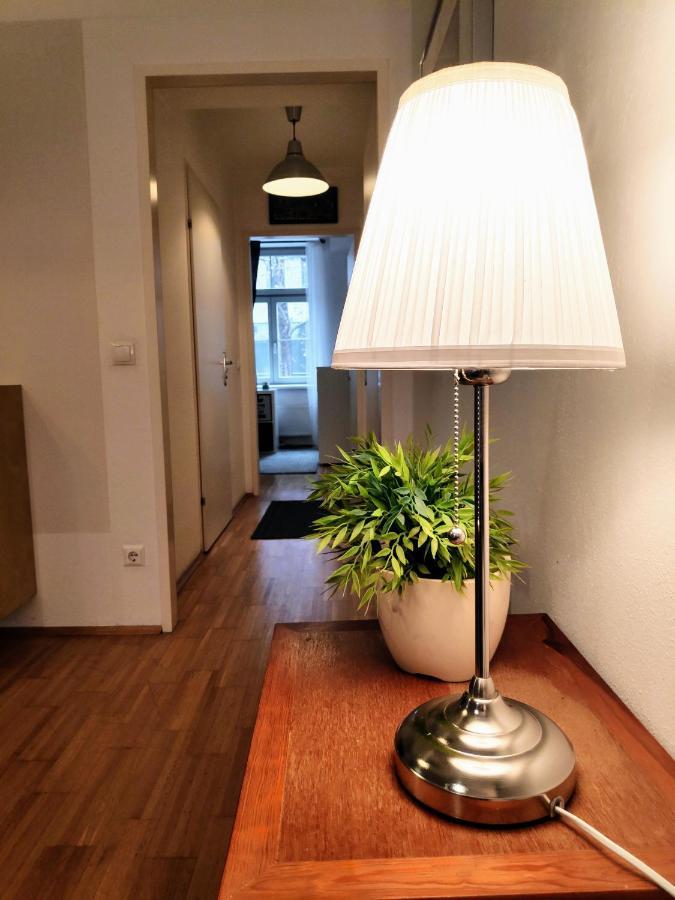 Nd Exquisites Wundervolles Ruhiges Terrassenapartment Mit Garage Vienna Luaran gambar