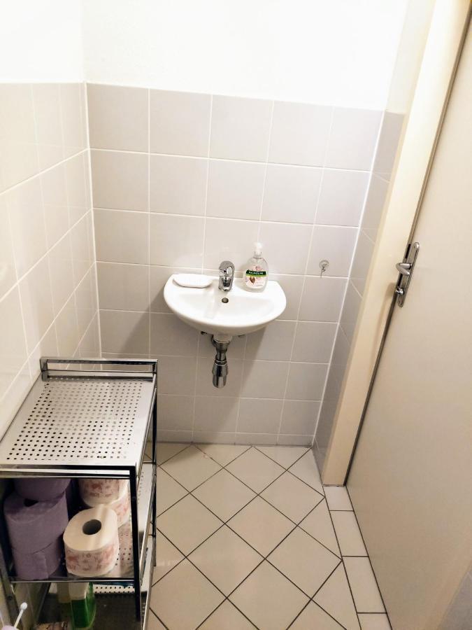 Nd Exquisites Wundervolles Ruhiges Terrassenapartment Mit Garage Vienna Luaran gambar